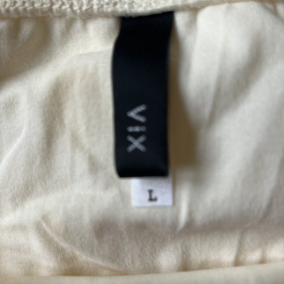 VIX Swimwear Brazilian String Bikini (Top M, Bottom L) - Picture 7 of 9